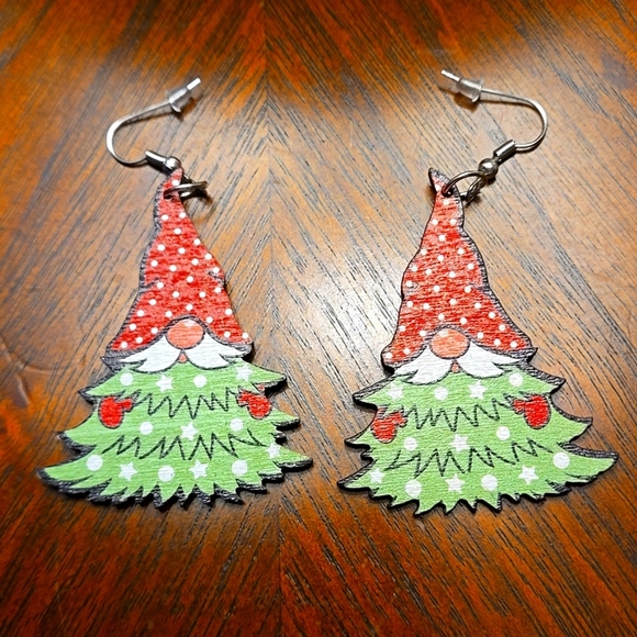 Chic Santa & Christmas Tree Wooden Dangle Earrings - Picture 1 of 6